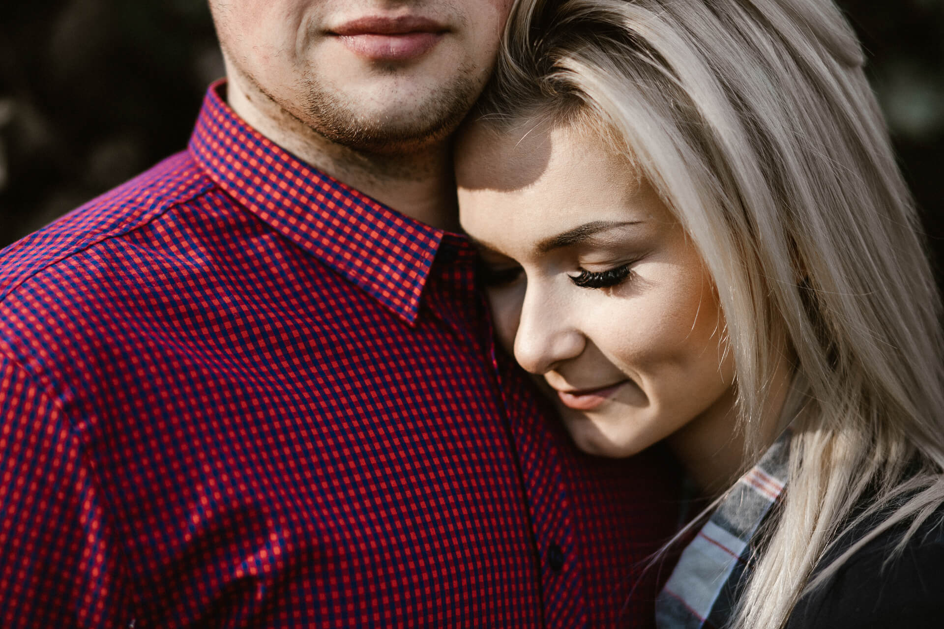 Natalia i Marcin – sesja narzeczeńska Osiedle Przyjaźń