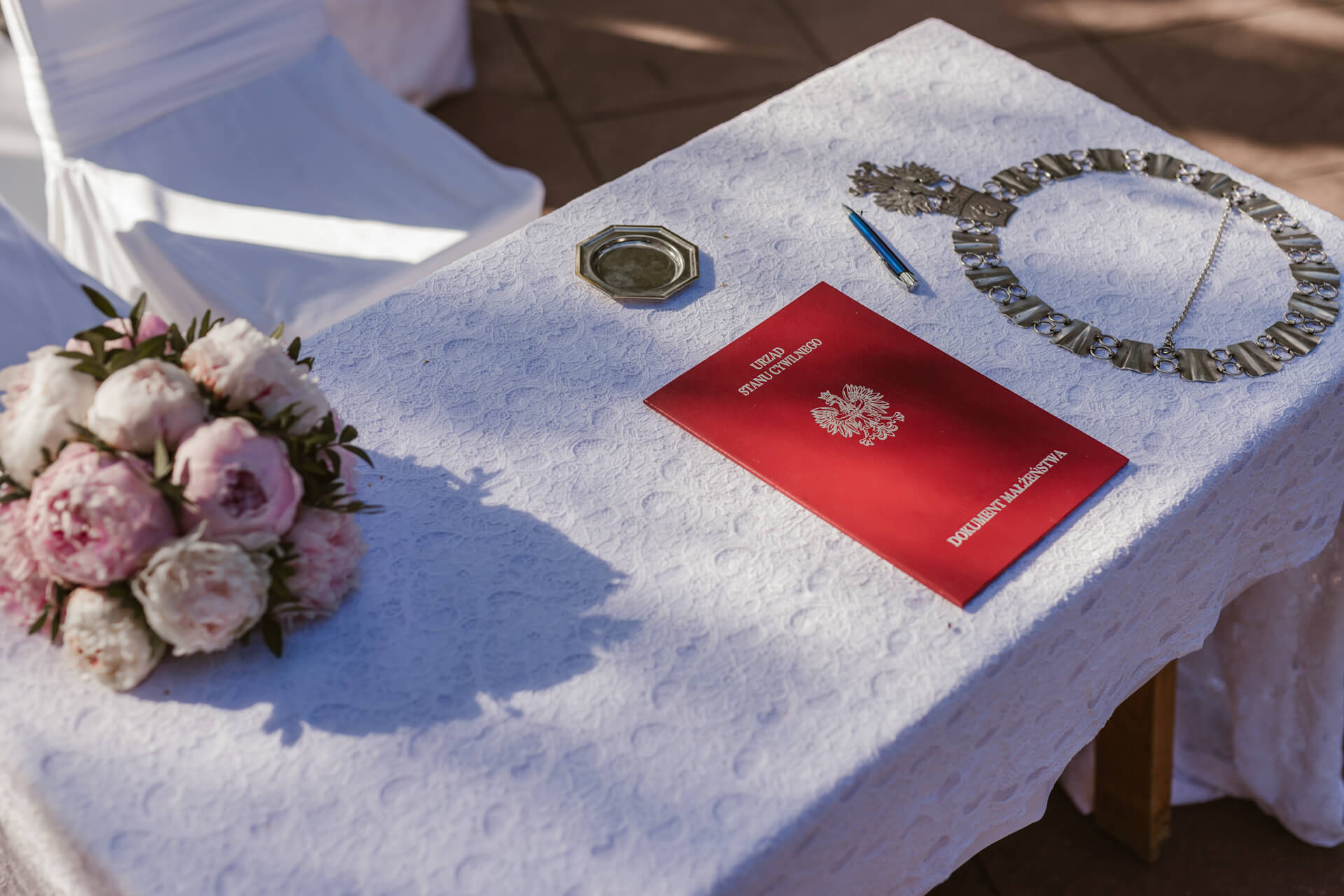 stary młyn ślub w plenerze