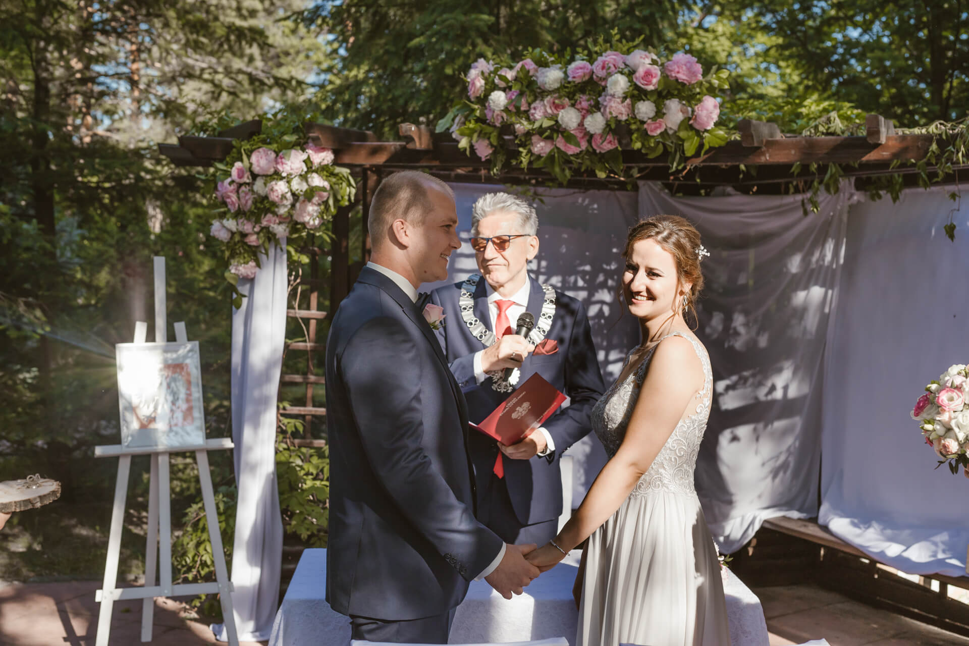 stary młyn ślub w plenerze