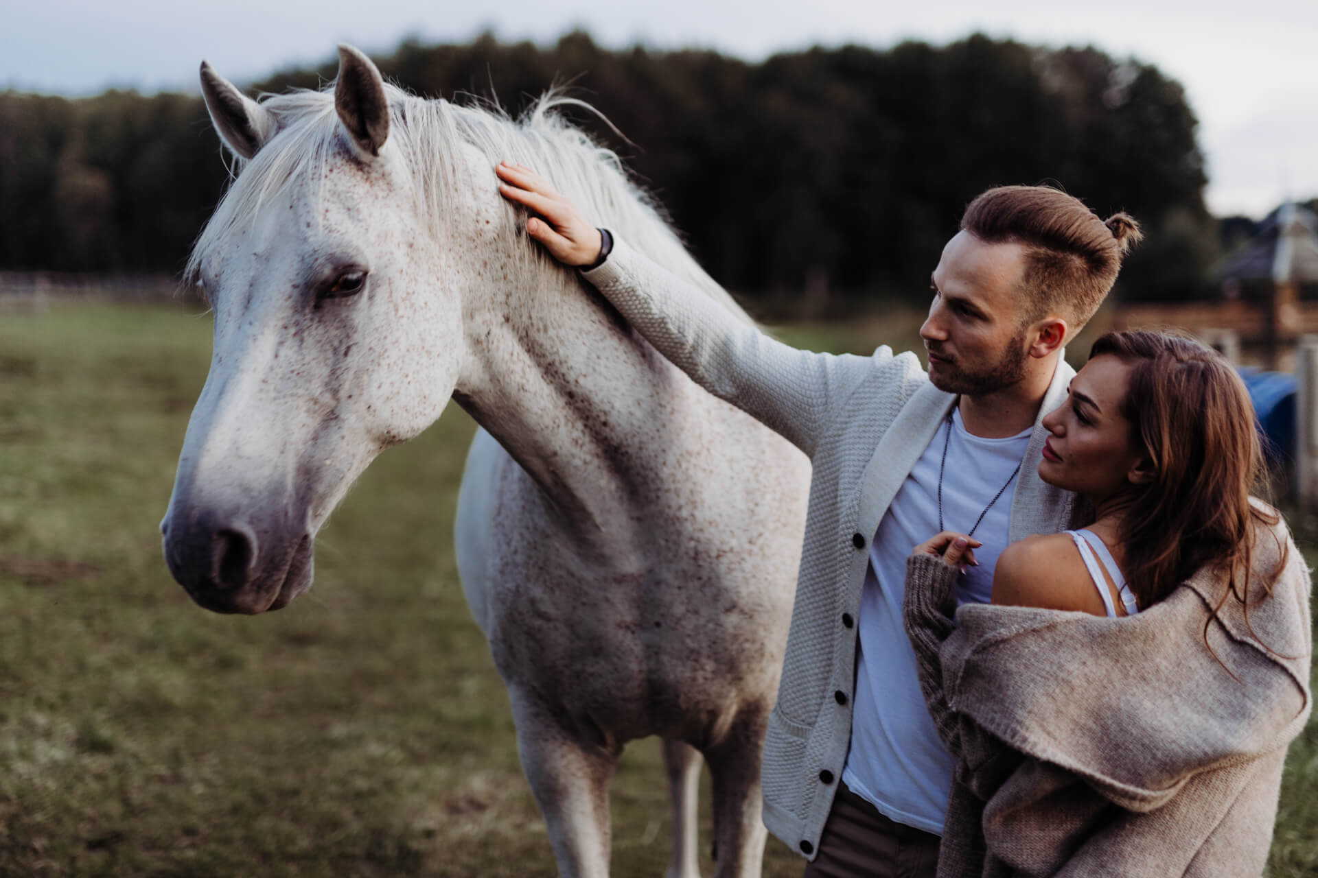sesja ślubna zagroda ojrzanów